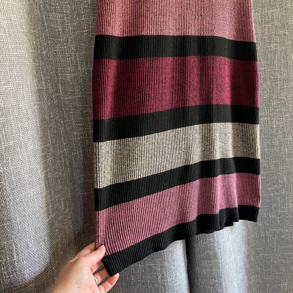 Cotton On short sleeve striped sweater dress, black, grey, pink, magenta - Large - Picture 4 of 12